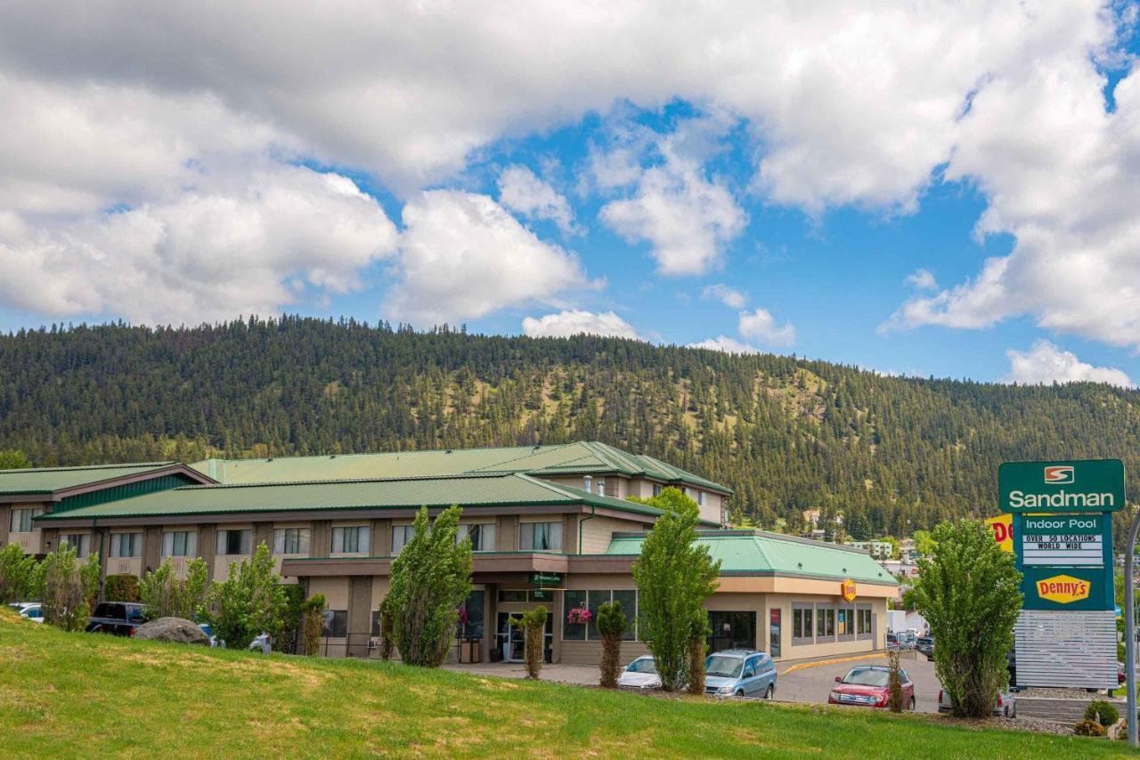 Sandman Hotel & Suites Williams Lake Exterior foto